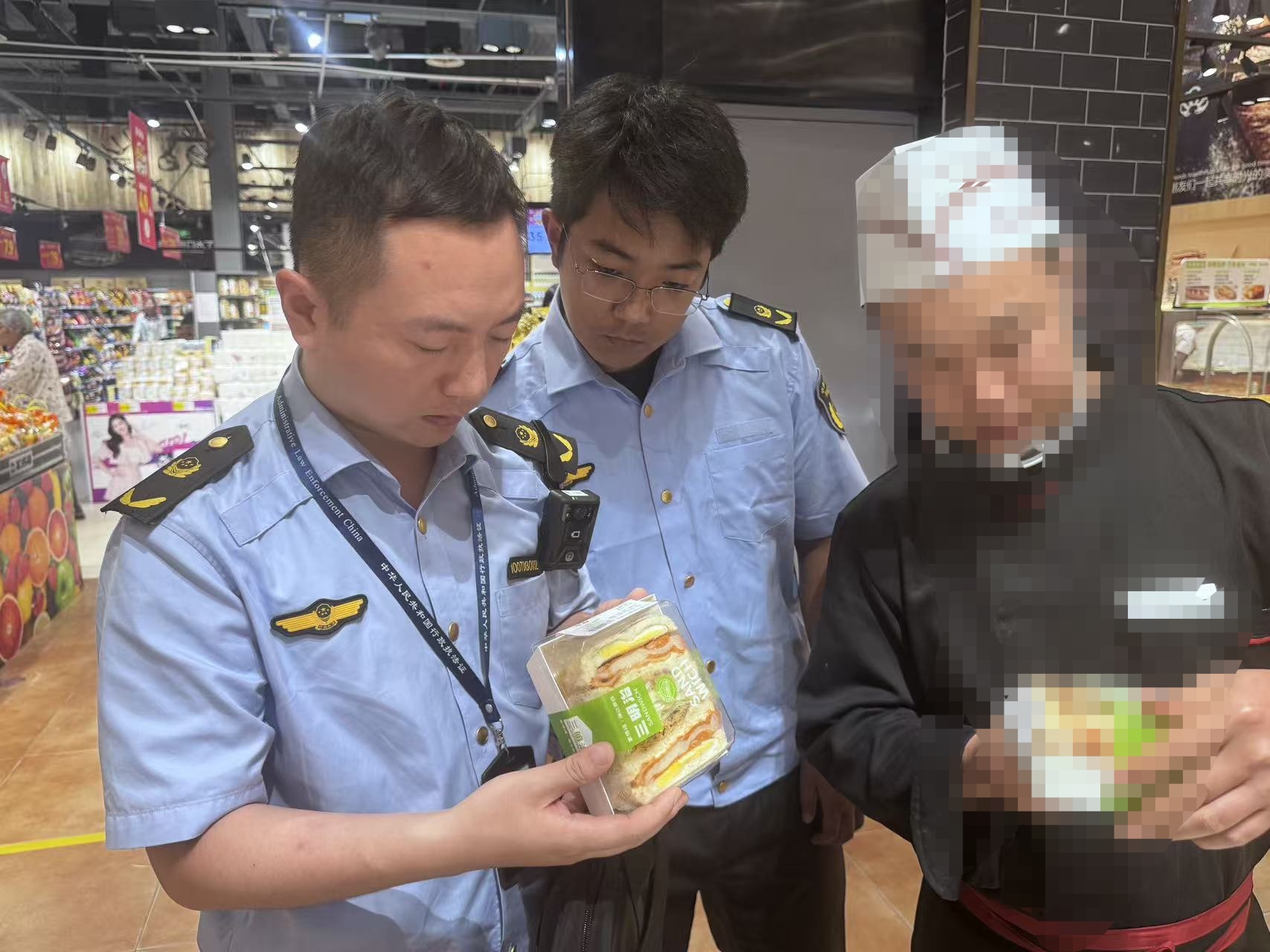 威尼斯人平台市场监督管理局开展日常监督管理检查