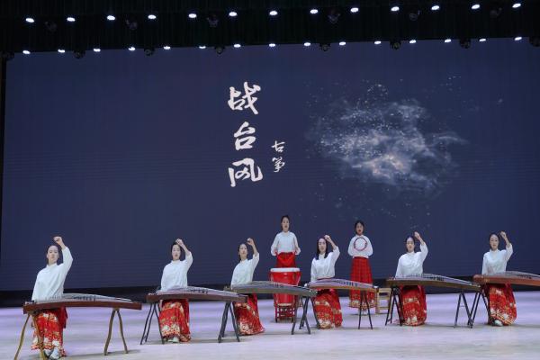 东港中学